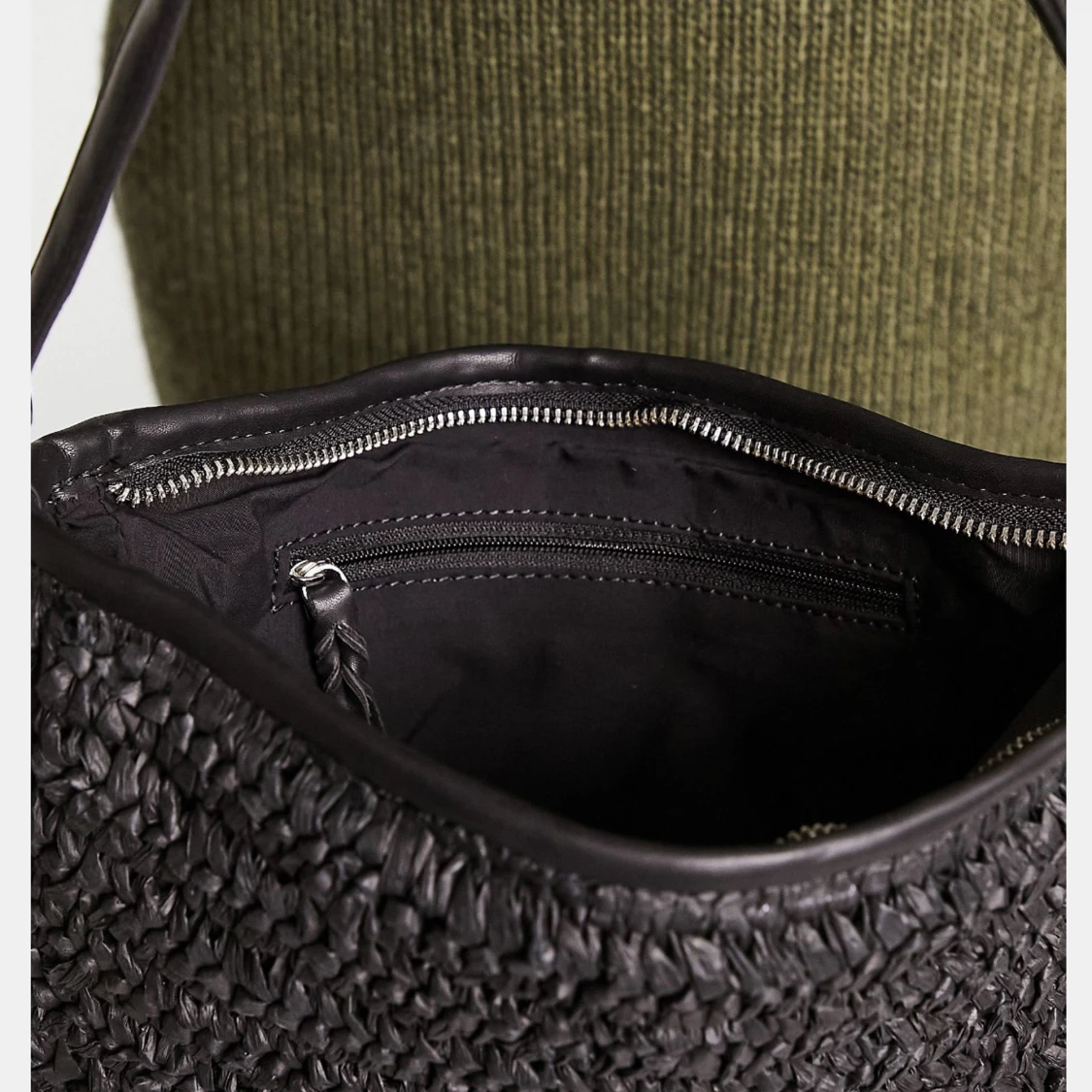 Svart läder axelväska  - 91