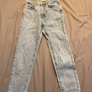 Hej hej - Det är inte min stil har aldrig prövat de och det är lite för stora men jag gillar de. 