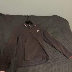 Moncler pike, nypris 2800