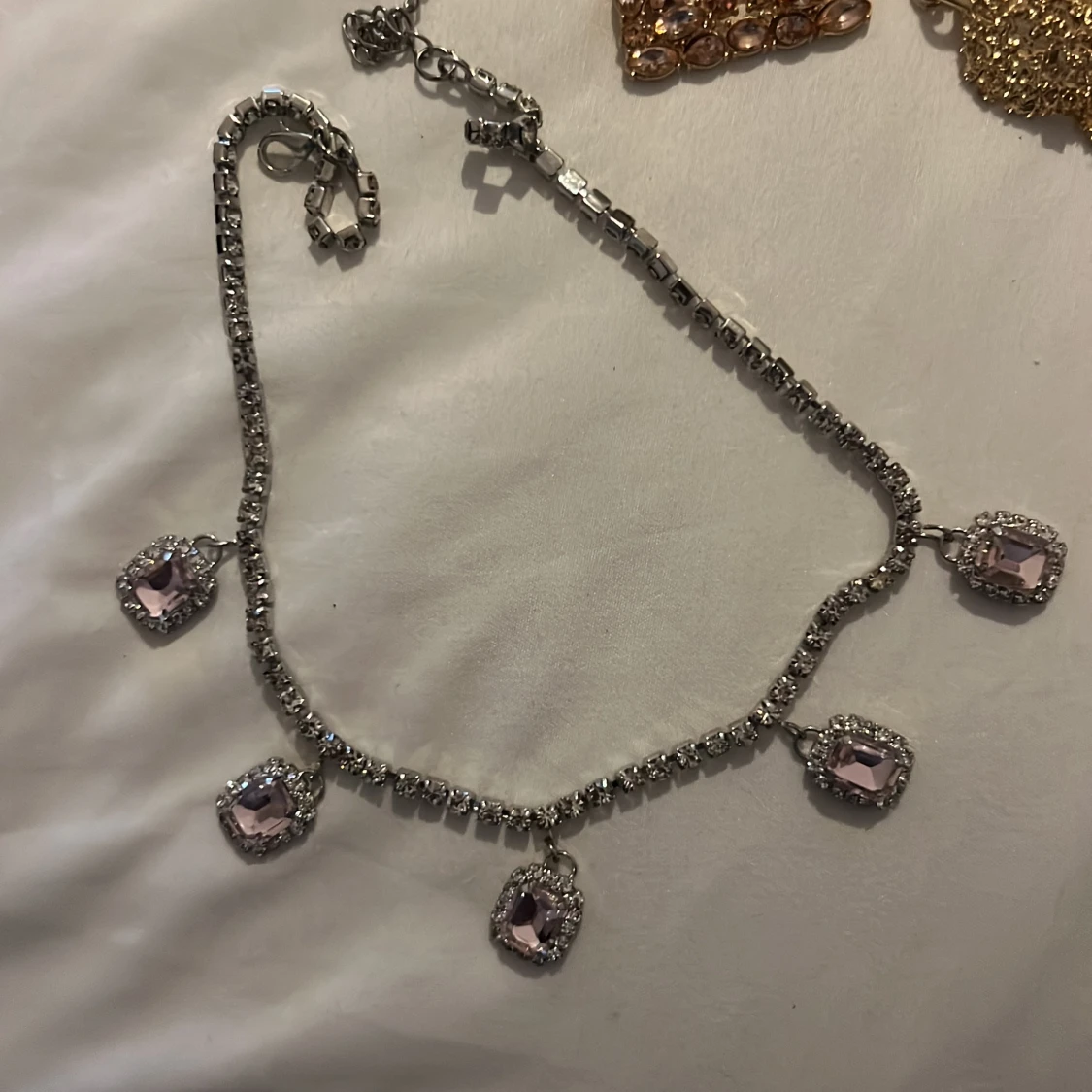 Rosa silvriga halsband av alloy  - 90