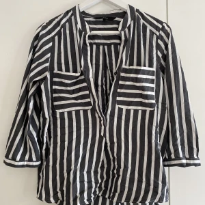 Randig skjorta💙 - Superfin randig skjorta 