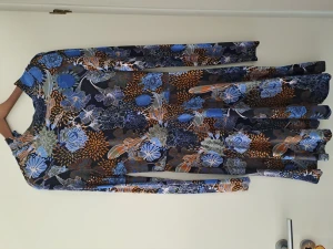 KLÄNNING H&M - Nästa helt nytt Storlek är 38