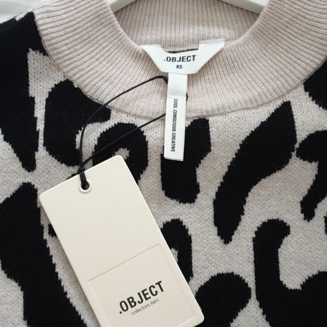 Stickad tröja  - 91