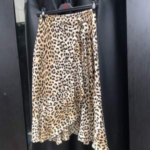 Leopard mönstrade kjol 