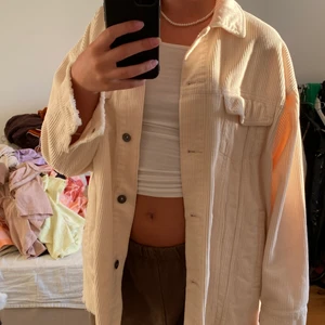 Manchesterjacka från Zara strl S - Superfin! Bra kvalite och nästan oanvänd. 