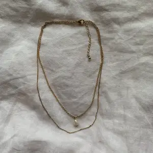 Halsband med en pärla <3