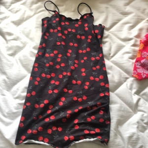 Shein klänning  - Mäst för barn!