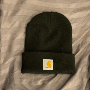 Carharrt WIP - Nästan aldrig använt denna mössa. Köpt för 249kr. 