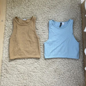 Linnen - Säljer för att dom är förstora, den blåa är i L, och den Beiga är i M, dom är noppriga därför säljer vi billigare, en för 15kr eller båda för 20kr