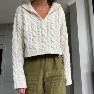 Stickad tröja  - Mysig stickad tröja i storlek M, 80kr🤎🤍