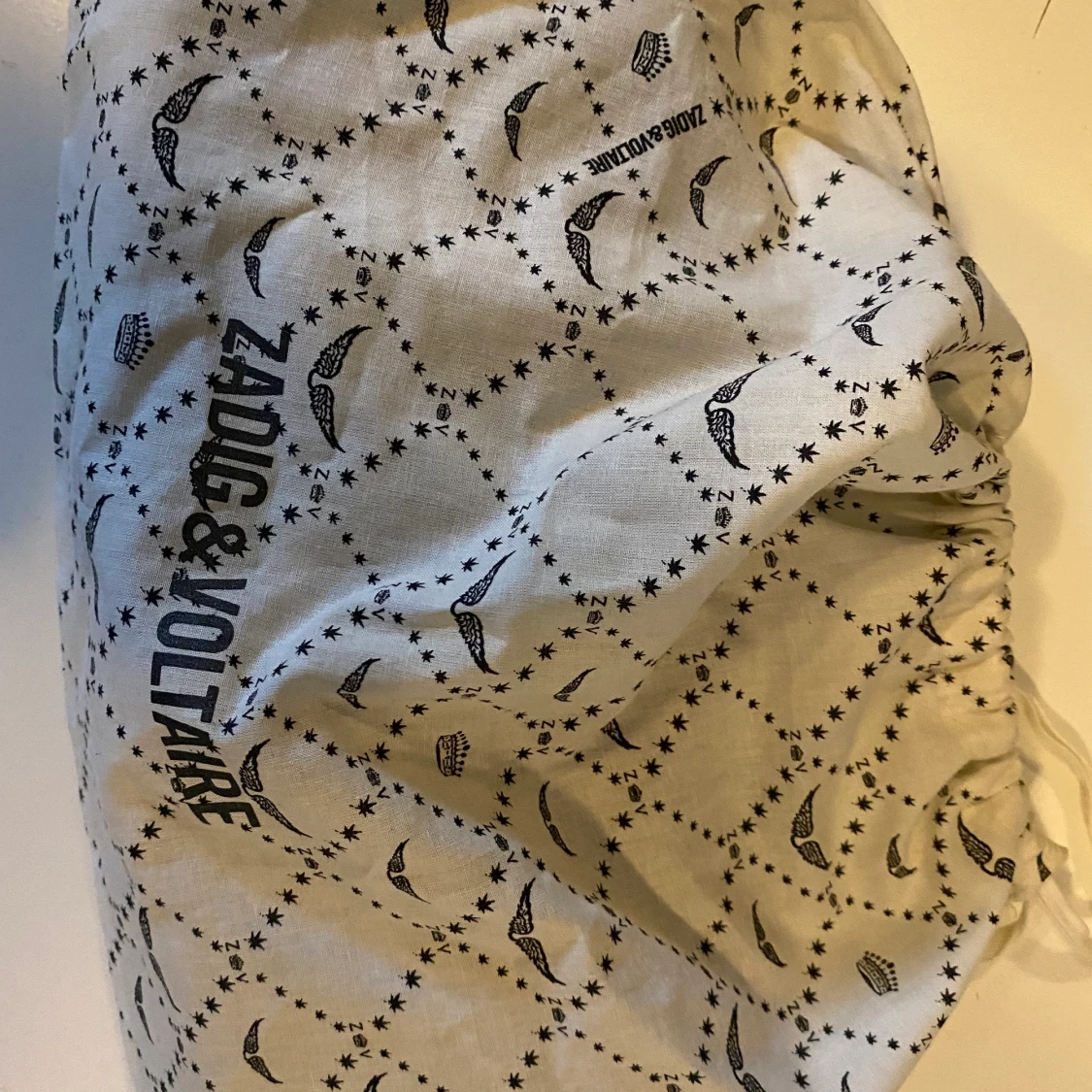 Zadig & Voltaire väska - 90