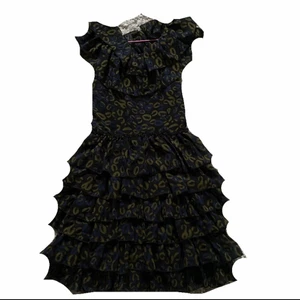 Klänning - en gullig sommarklänning, används inte pågrund av att det är fel stil för mig, köparen står för frakten❤️