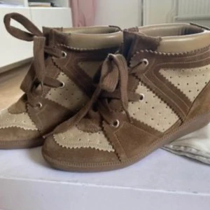Isabel Marant  - Skor från Isabel Marant, använda fåtal gånger, kommer med originallåda och dustbag. 