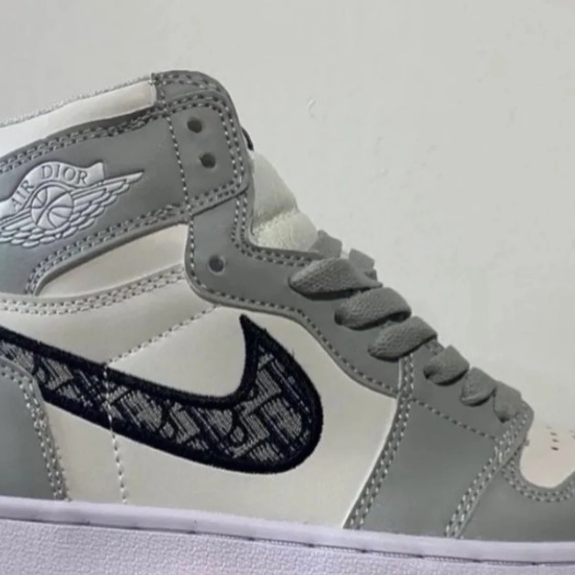 Önskar köpa Jordans strl 38