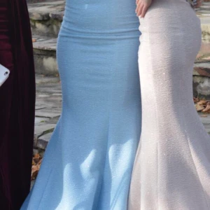 Klänning  - Säljer denna klänning endast använt 1 gång💙 pris går o diskutera 