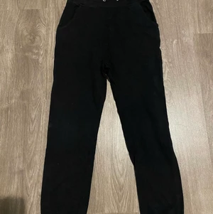 Mjukisbyxor  - Dessa mjukisbyxor tvättas innan man får den hem levererad 