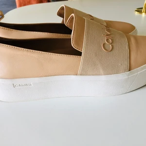 Calvin Klein stl 38 - Endast använda ett fåtal ggr. Nypris 1299:-