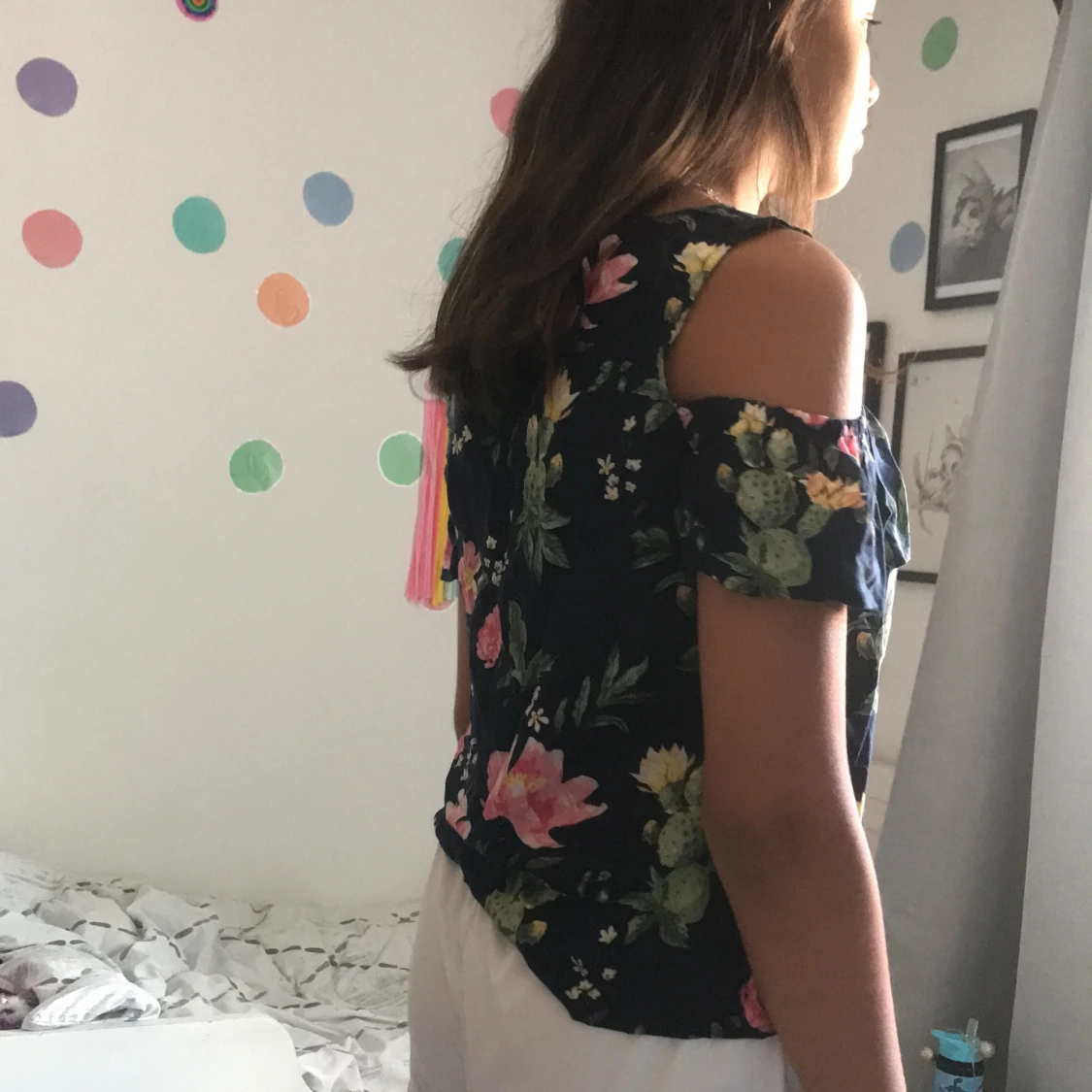 Cold shoulder blus  - 90