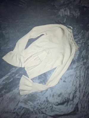 Gina tricot tröja - Fin tröja i nytt skick!