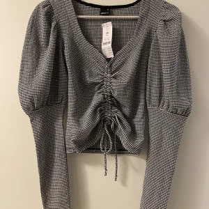Blus - Blus, aldrig använd! Som ny! (+Frakt) 🤗