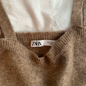 Topp - Superfin och mjuk topp ifrån zara❤️