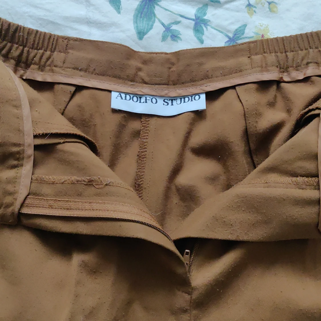 Bruna kostymbyxor - 91