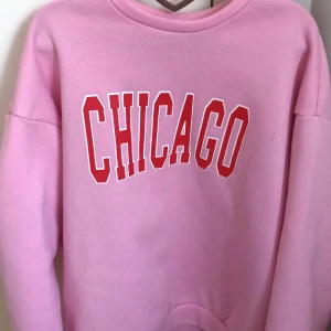 Sweatshirt  - Jättefin rosa ocerzized sweatshirt från Shein utan skador eller defekter!