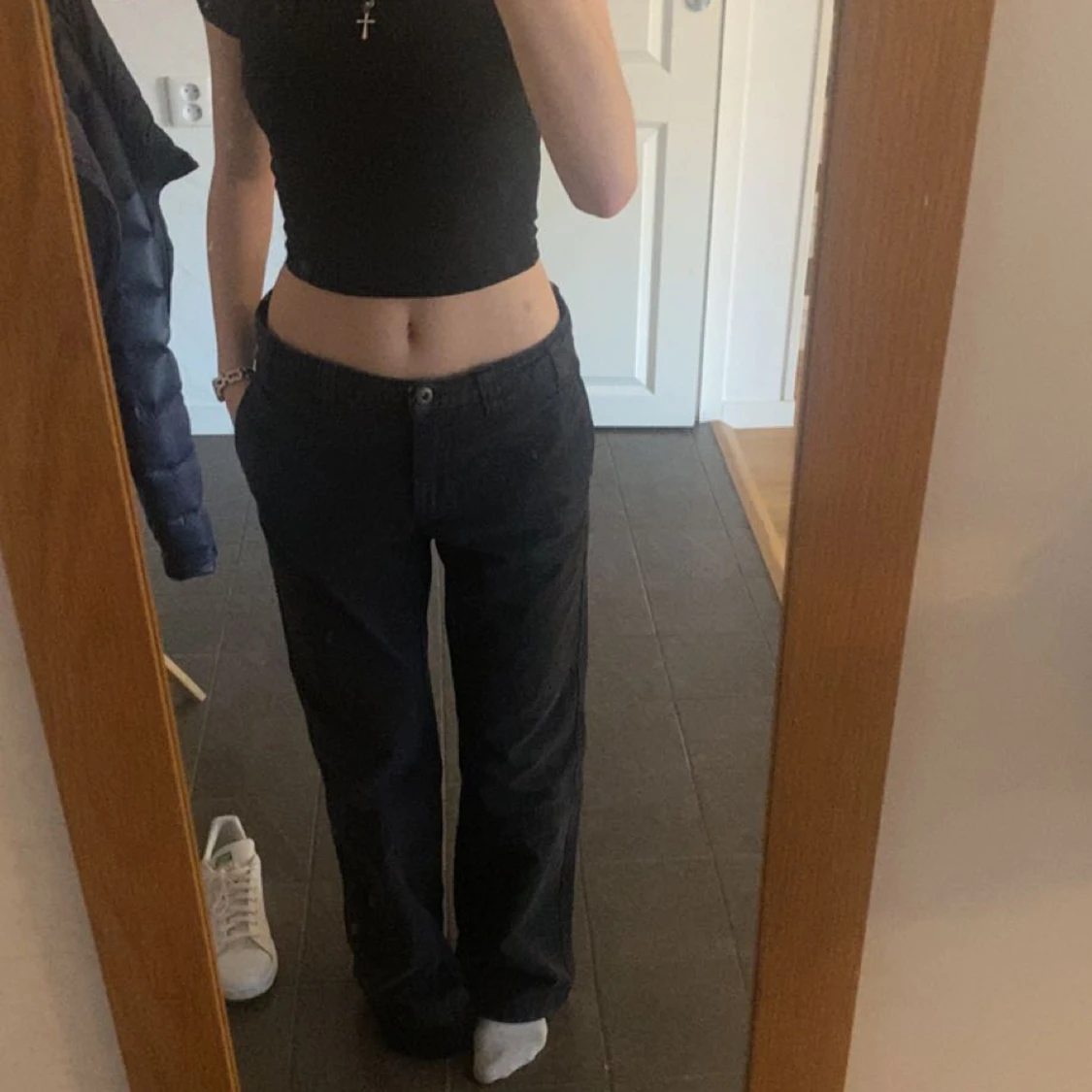 svarta lågmidjade byxor - 90