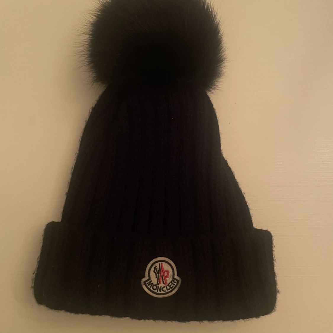 Moncler mössa 