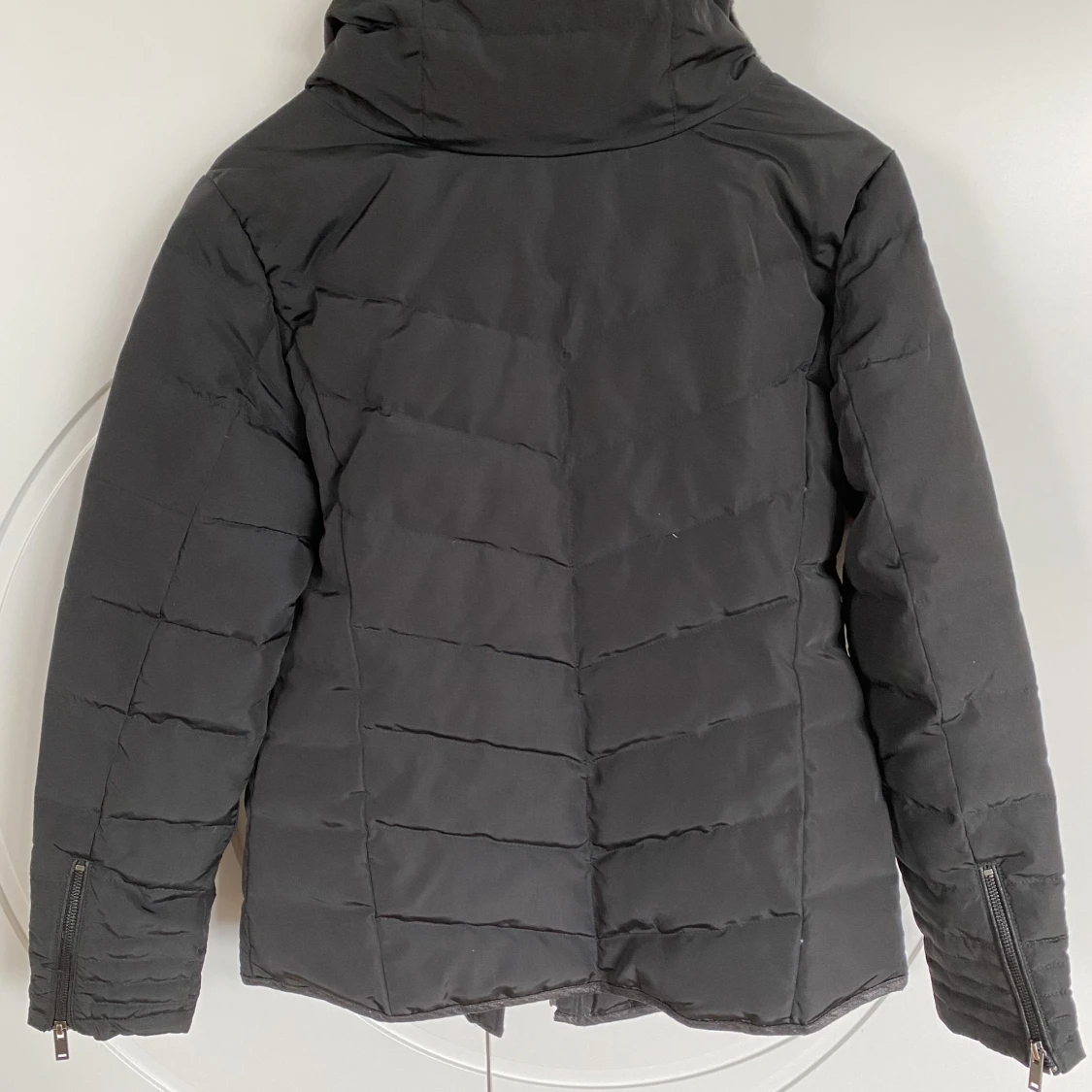 Täckjacka med skinnkrage - 91