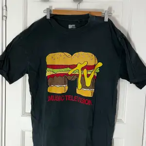 Snygg MTV T-Shirt Strlk XS men är lose fit så är baggy