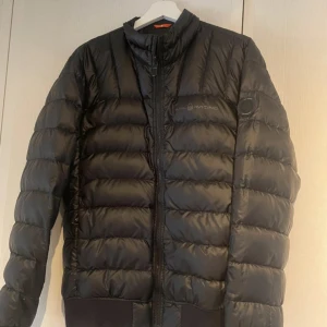 Sail racing   - Ny utan prislapp, storlek M. 