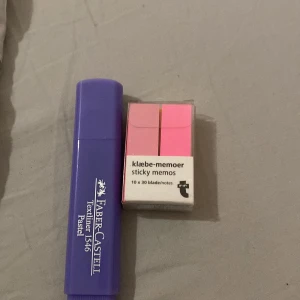 Tillbehör - Klister stickor och en penna