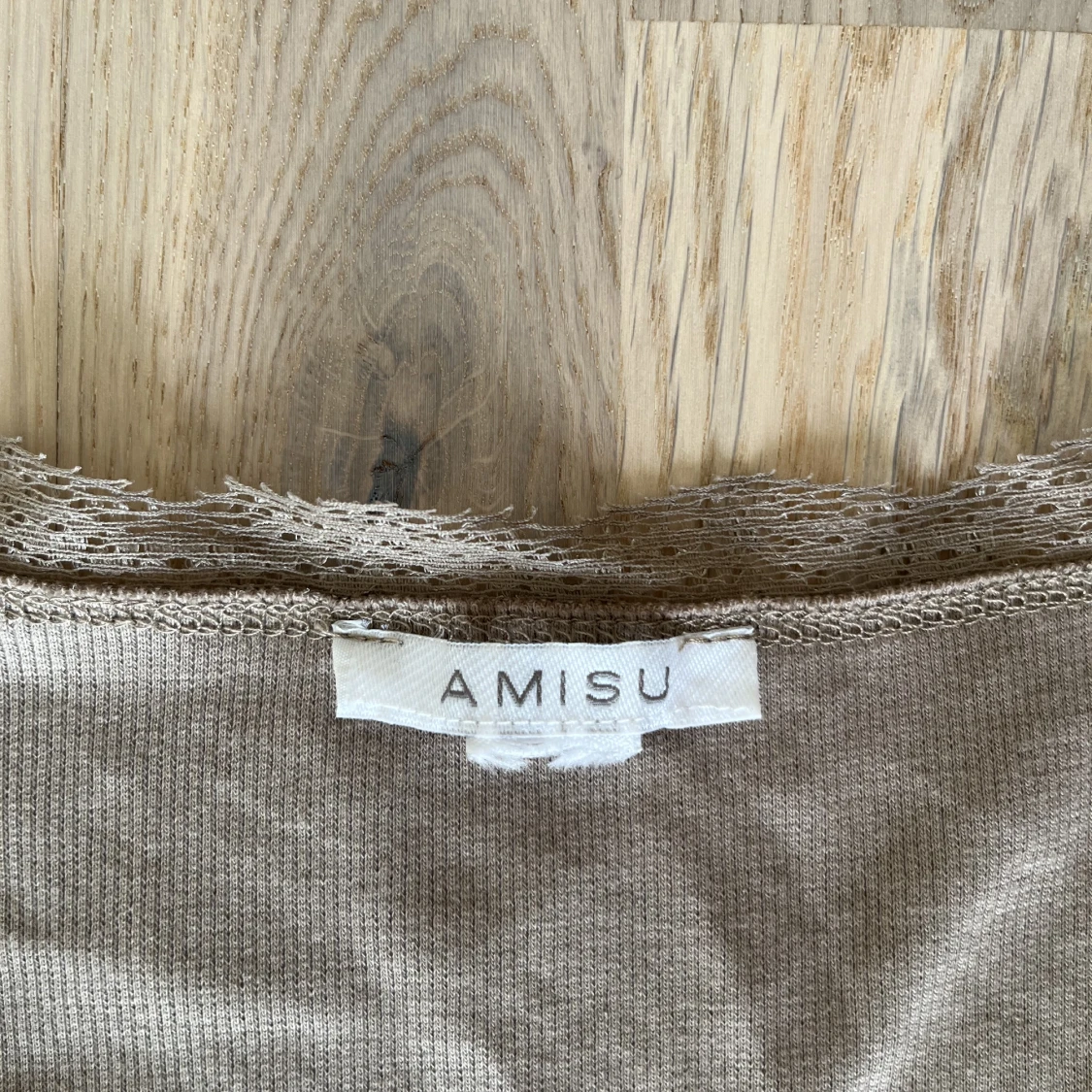 Linne med spets - 91