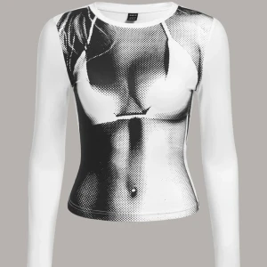 3D Body Print Top - Detta var från shein och den passade mig PERFEKT med storleken MEN det var inte min typ av tröja så jag tänkte då säljer jag den istället😭denna top är XS men det är stretchable så det kan bli S också🫶🏼