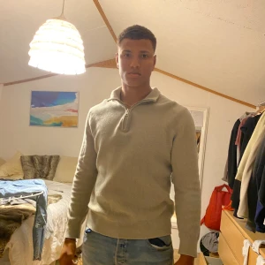 Tröja strl M  - Tröja 