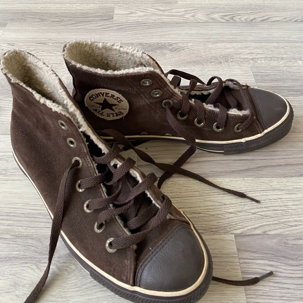 Bruna fodrade Converse | Plick Second Hand