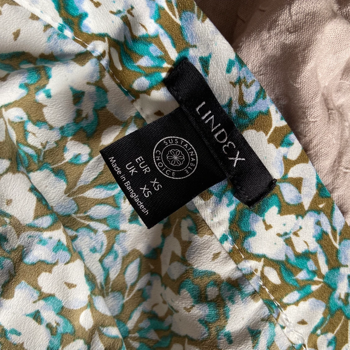 Blommig omlottkjol, strl XS - 91