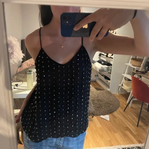 Topp från HM - Snygg fest topp från HM