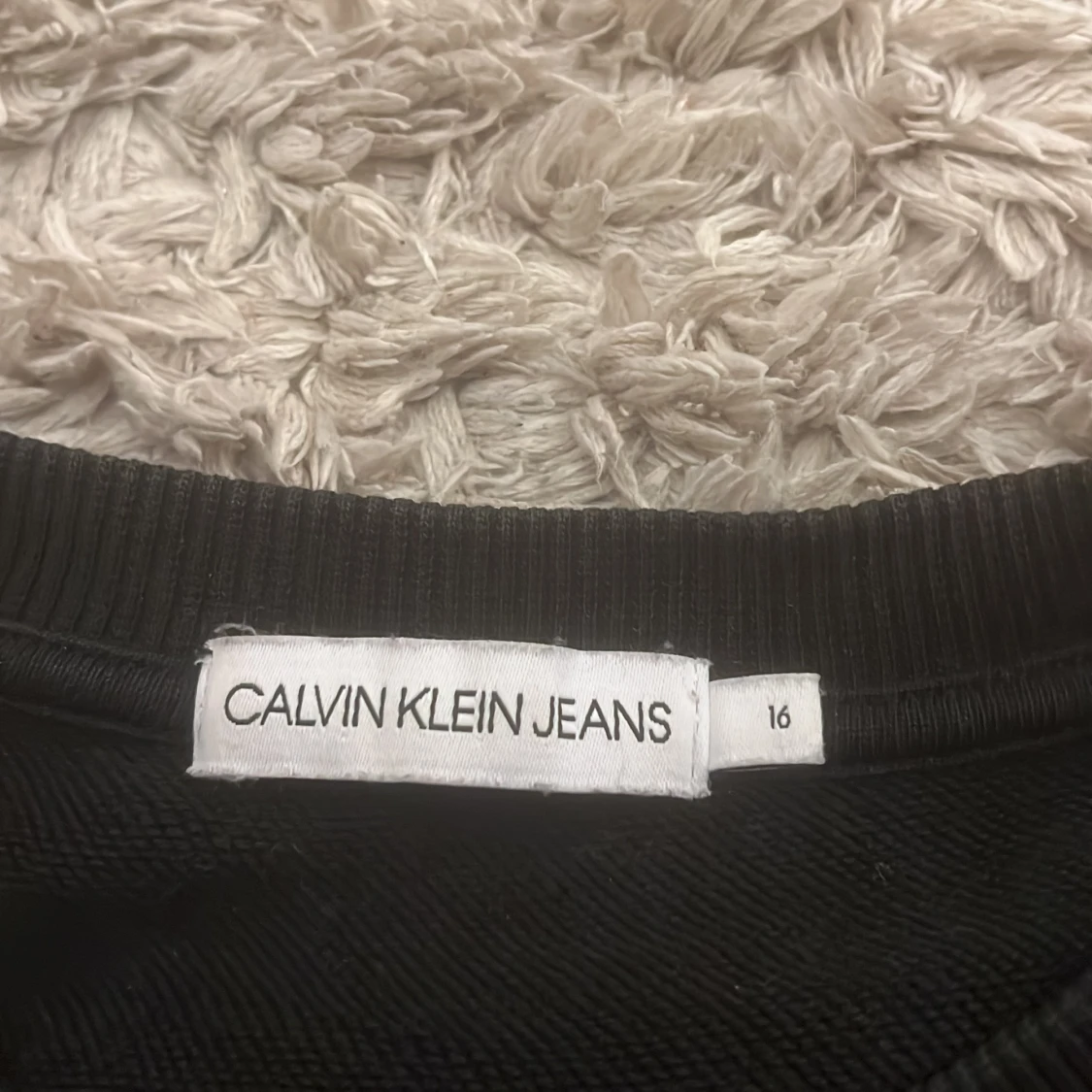 Calvin Klein tröja  - 90