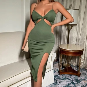 Grön klänning  - Aldrig använd, Stl XS, mjuk material och lätt stretch. 