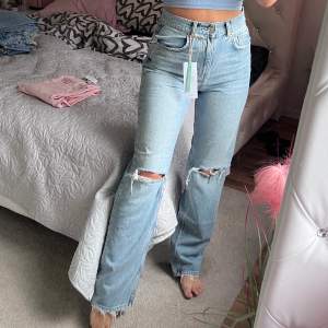 Helt nya Gina Tricot jeans i storlek 36! Nypris-599kr 💕😊✨