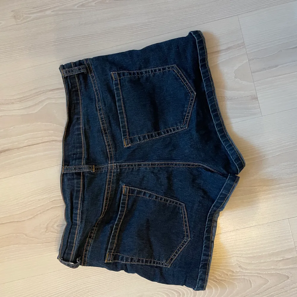 Jeans från primark. Shorts.