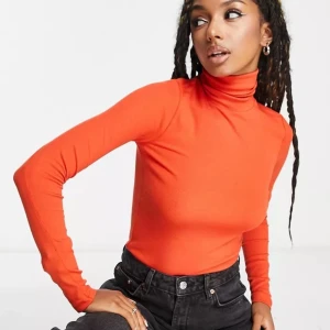 NY Ralph Lauren Polotröja - Oanvänd Polotröja från RL. Fortfarande i plast med lapp kvar. Nypris 1300kr Storlek: XS