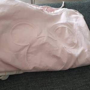 Rosa mussepigg hoodie