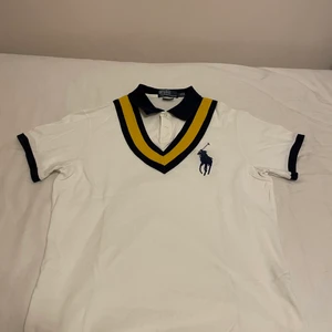 Ralph Lauren - Polo Ralp Lauren piké skjorta. Pris kan diskuteras