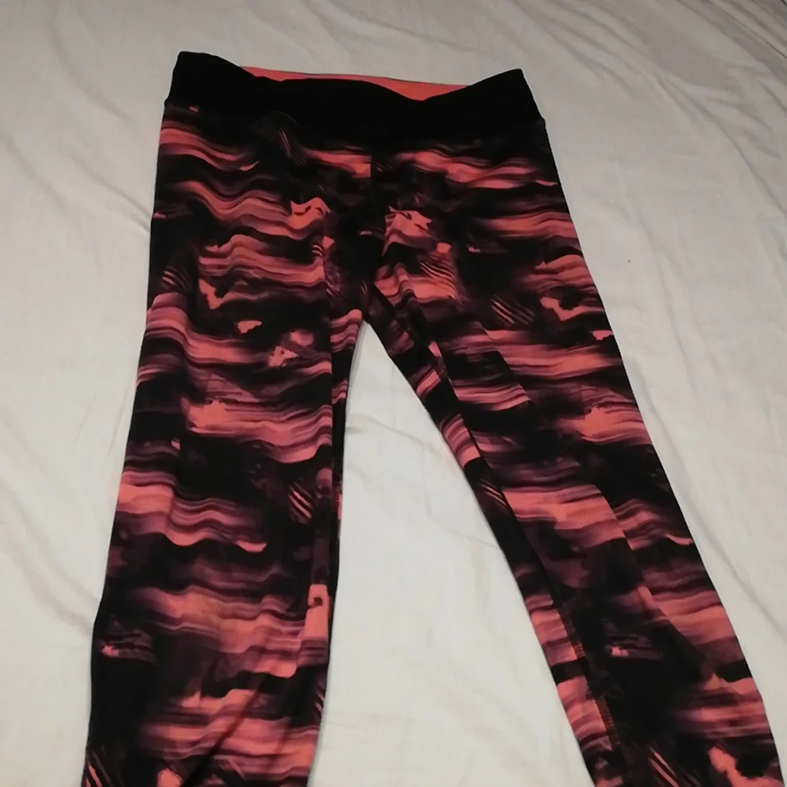 H&M träningsbyxor  - 91