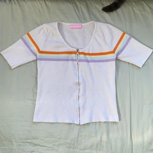 White top with rainbow & zipper S - Cute top 90s vibes, white with rainbow colors going across 🌈 ~ good condition & very comfortable! Size S