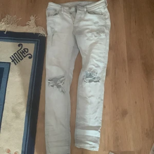 Hm byxor  - H&M  plagg som jag har köpt några år sen  och är ny skick storlek L 