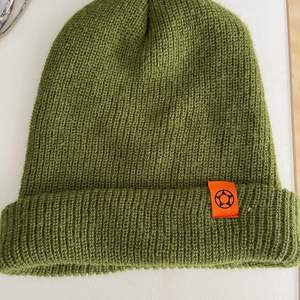 Green skate beanie 